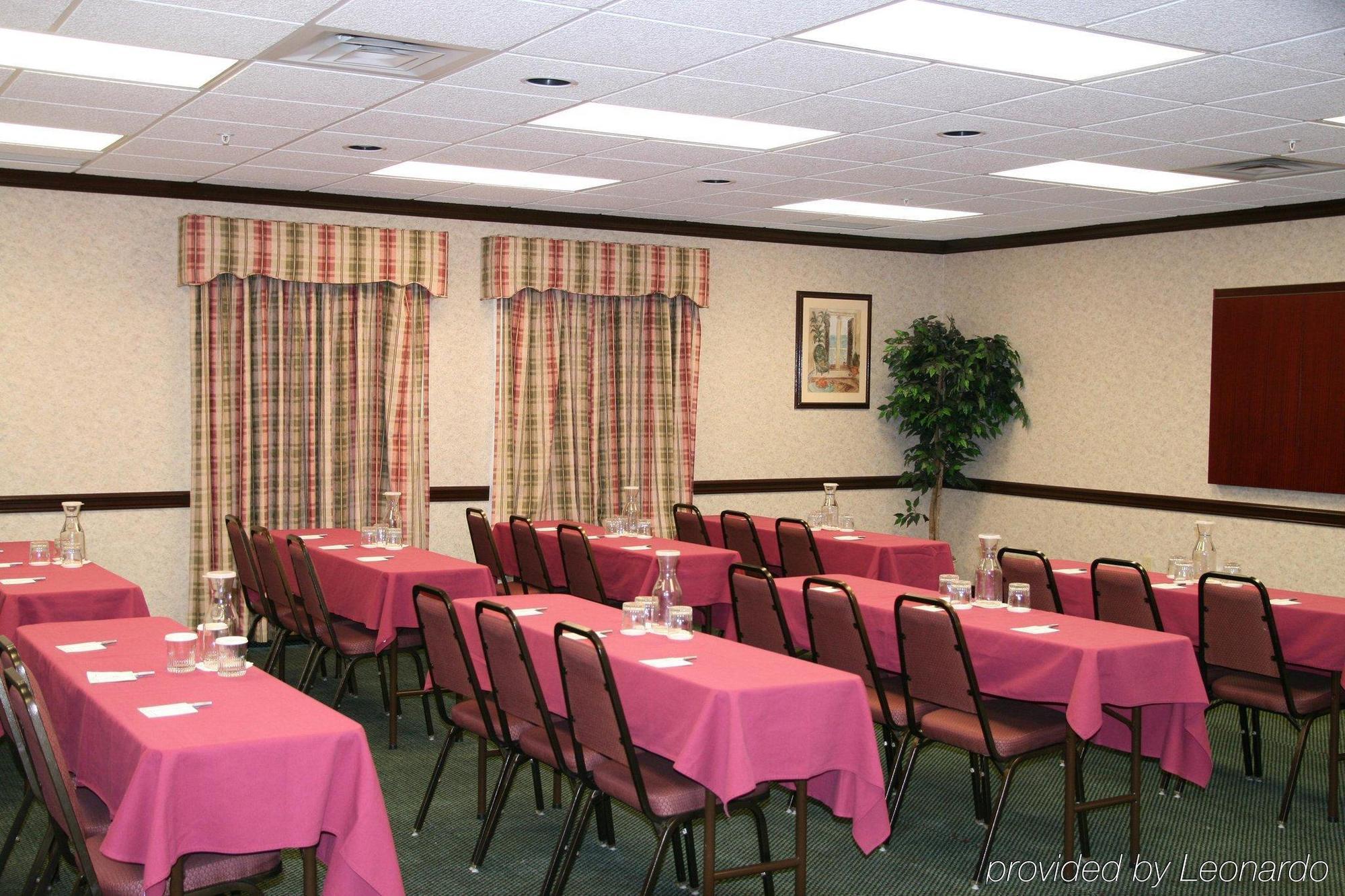 Comfort Inn & Suites Toledo Exterior photo