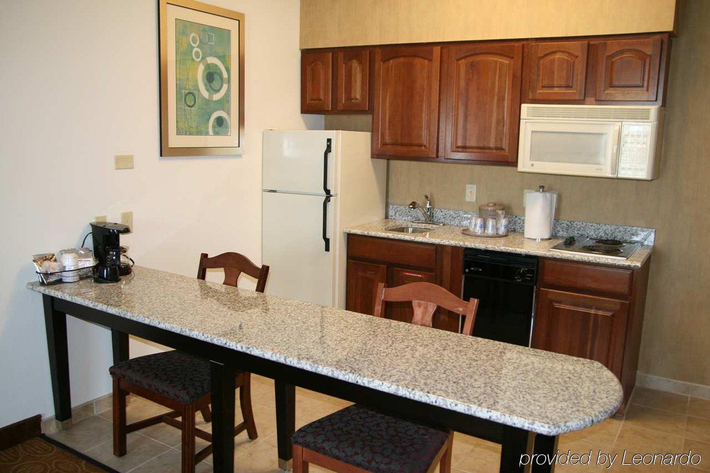 Comfort Inn & Suites Toledo Room photo