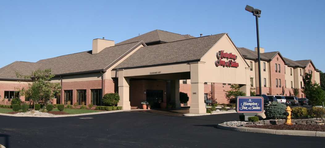 Comfort Inn & Suites Toledo Exterior photo